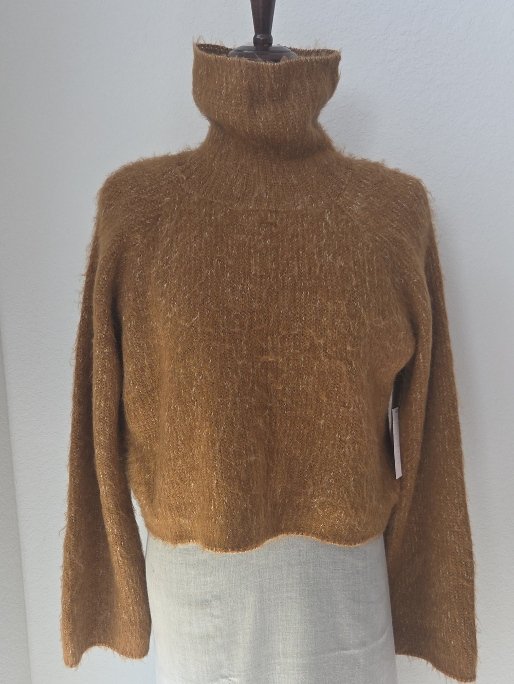 ABOUND Fuzzy Knit Turtleneck Sweater Brown Medium Cropped New Wide Sleeve Chic